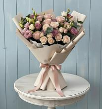 Букет цветов из:  Розы и Лизиантусы в Волосово