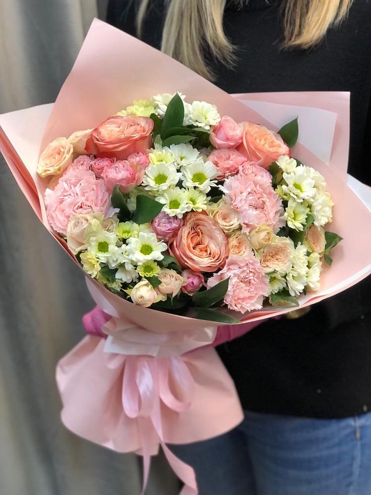 Букет цветов из: Гвоздики, Розы и Хризантемы в Волосово