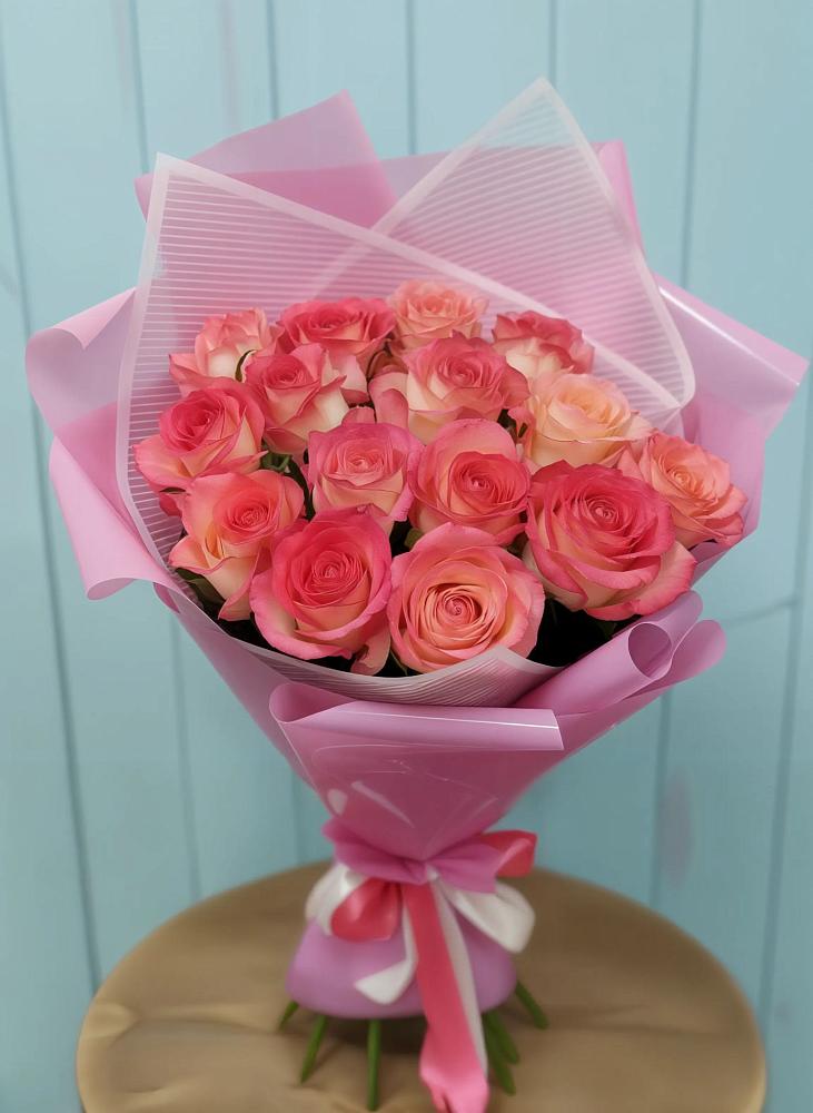 Букет 15 Розовых роз Равель в Волосово