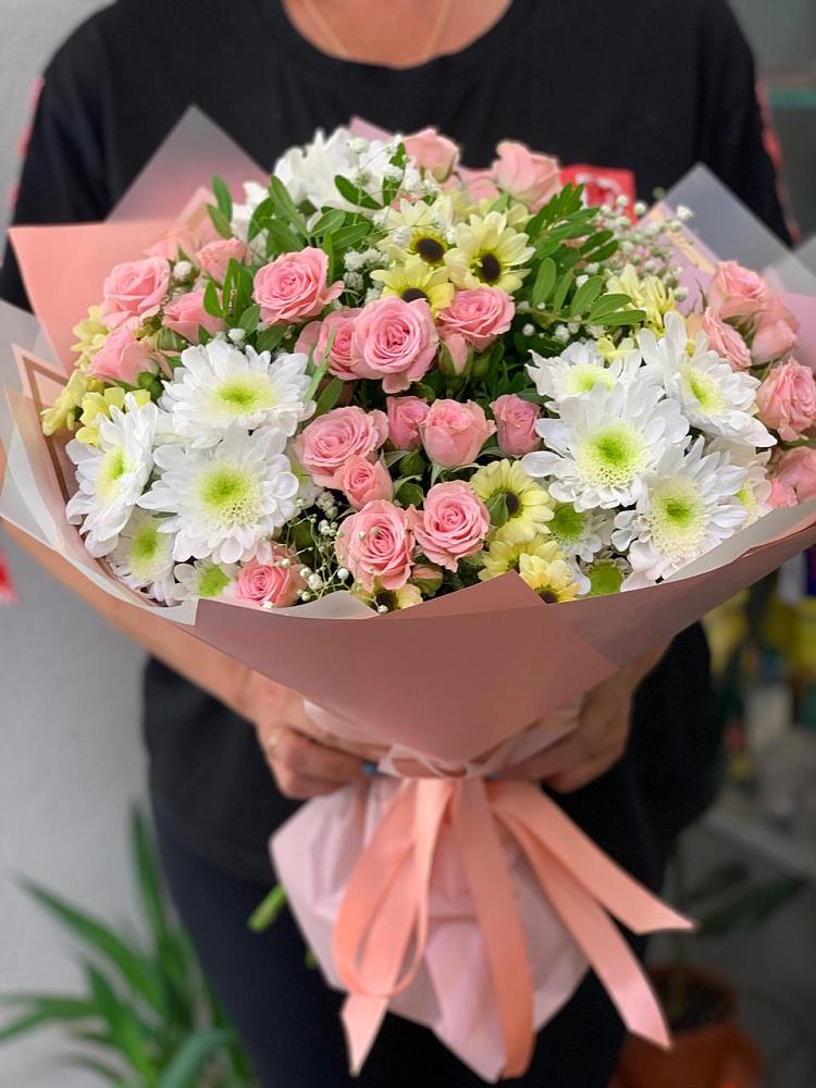 Букет цветов из: Розы и Хризантемы в Волосово