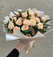 Букет Кремовые розы Латте в Волосово