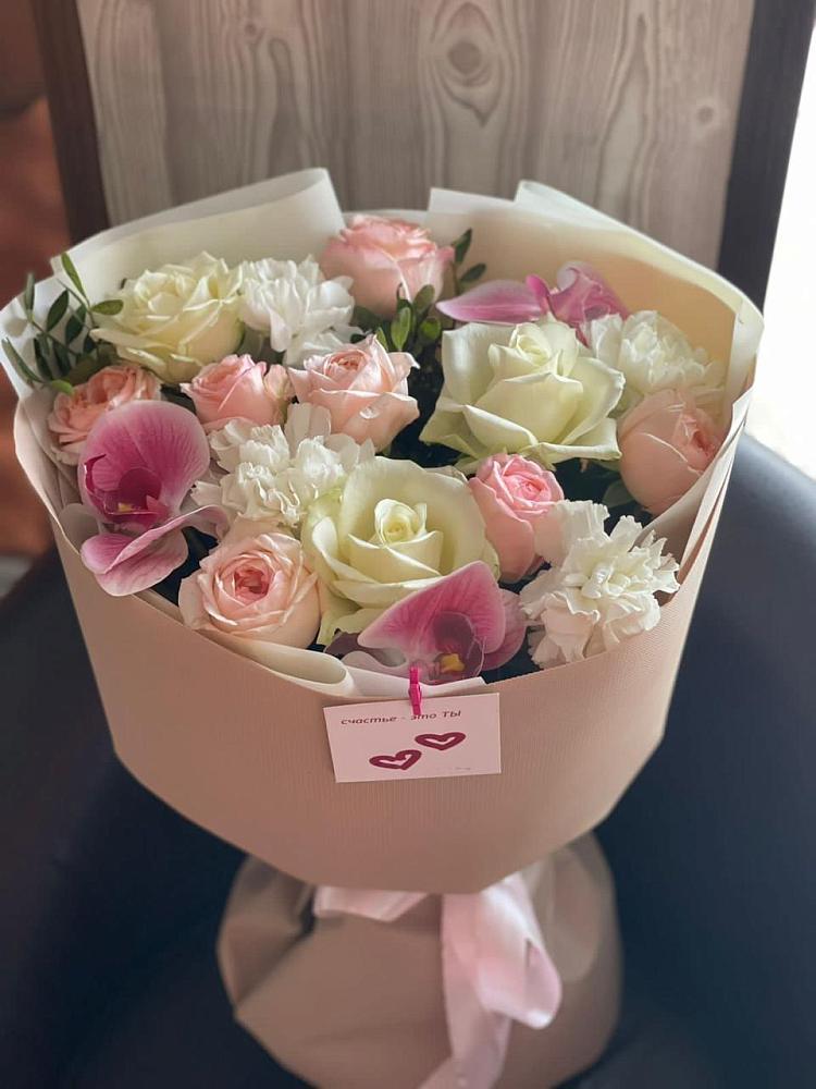 Букет цветов из: Орхидеи, Розы и Гвоздики в Волосово