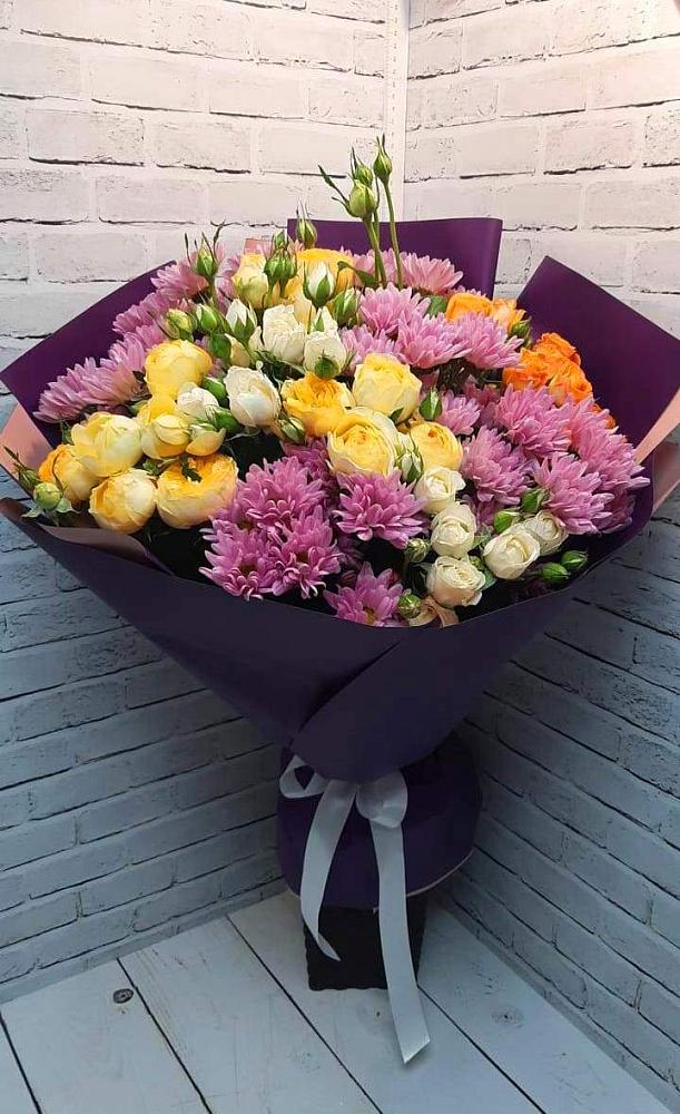 Букет цветов из: Хризантемы и Розы в Волосово