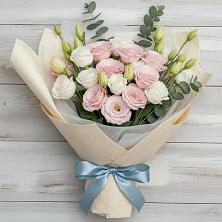 Букет цветов из:  Лизиантусы в Волосово