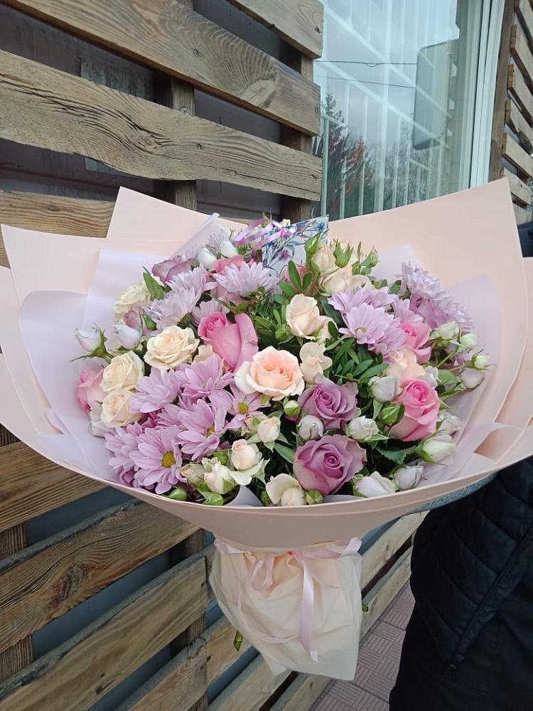 Букет цветов из: Розы и Хризантемы в Волосово