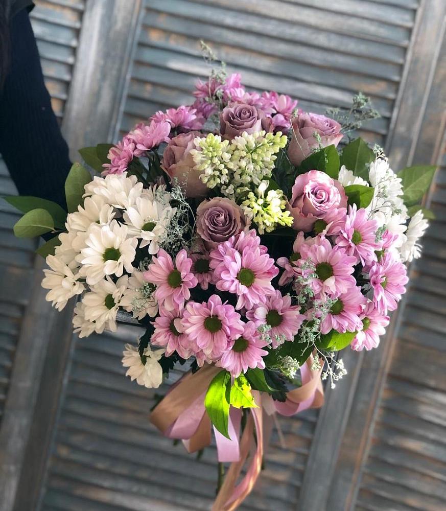 Букет цветов из: Хризантемы и Розы в Волосово