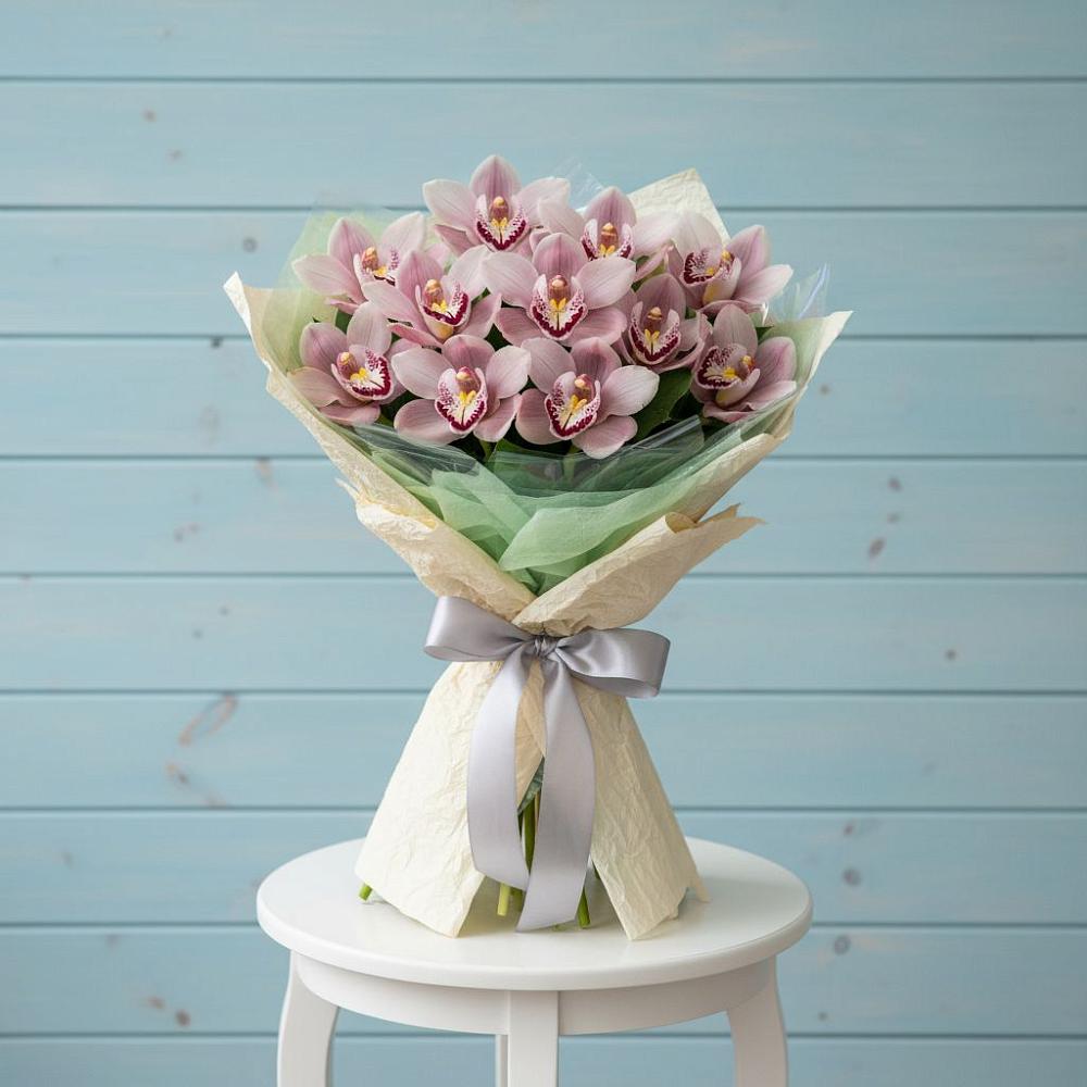 Букет цветов из: Орхидеи и Розы в Волосово