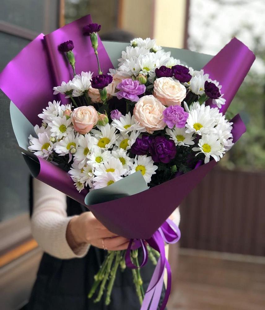 Букет цветов из: Хризантемы, Гвоздики и Розы в Волосово