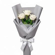 Букет 3 белые розы в Волосово