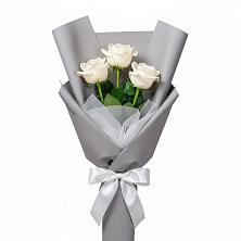 Букет 3 белые розы в Волосово