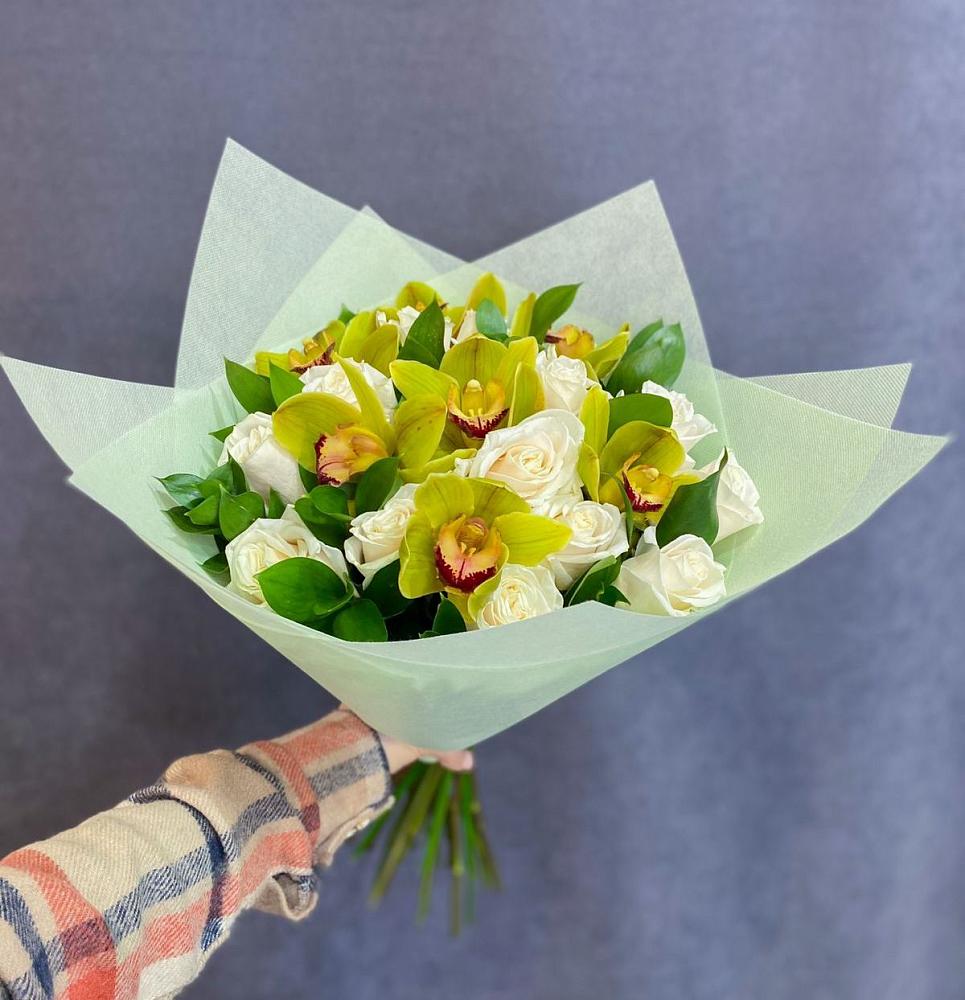 Букет цветов из: Орхидеи и Розы в Волосово