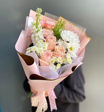 Букет цветов из:  Хризантемы и Розы в Волосово