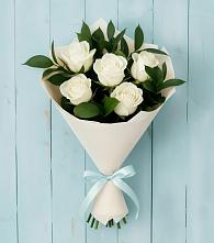 Букет цветов из:  Розы в Волосово