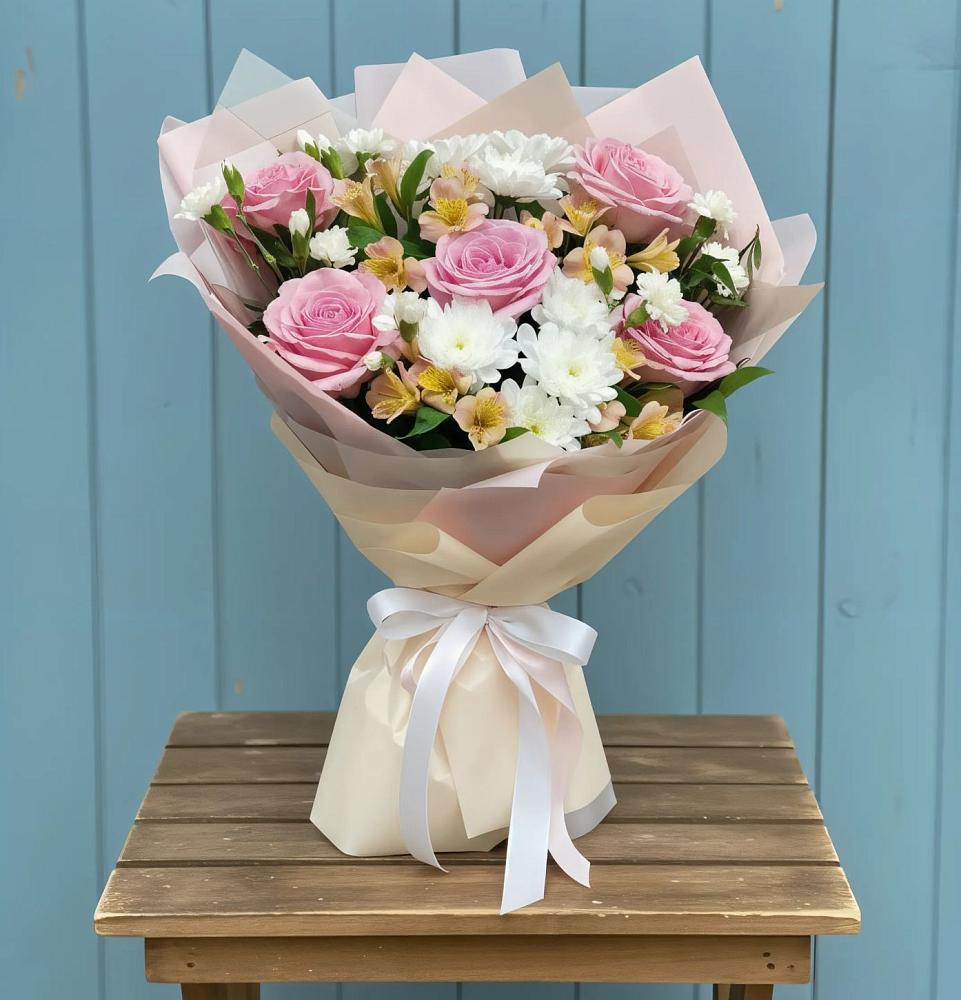 Букет цветов из: Гвоздики, Орхидеи и Розы в Волосово