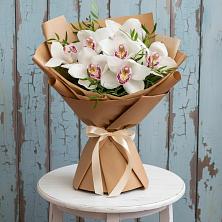 Букет цветов из:  Орхидеи и Розы в Волосово